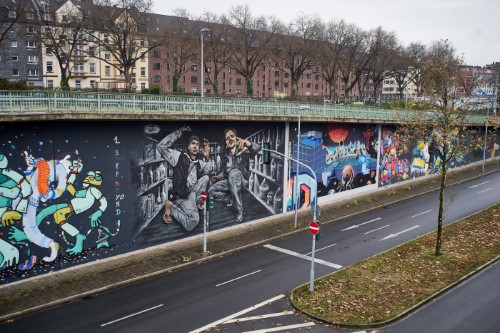 Streetart, Düsseldorf Toulouser Allee (2021, Zeiss Jena Flektogon 2,8/35)