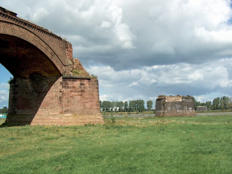 Ruin of the railroad bridge Wesel